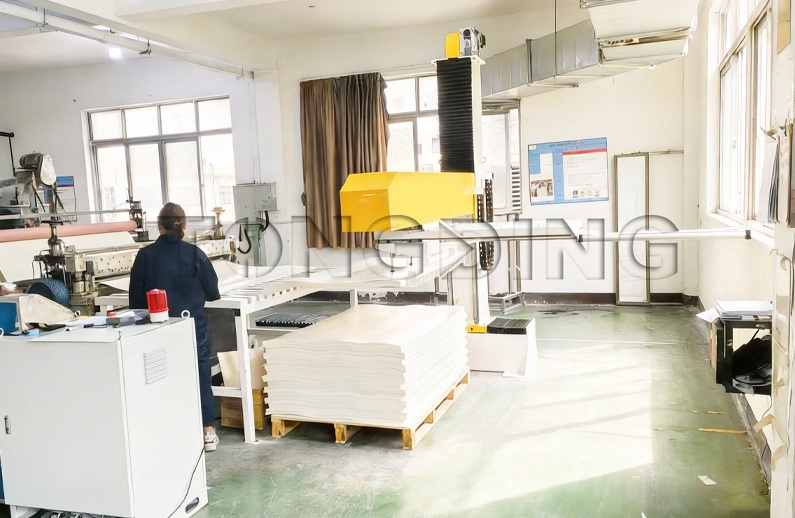Palletizing robot