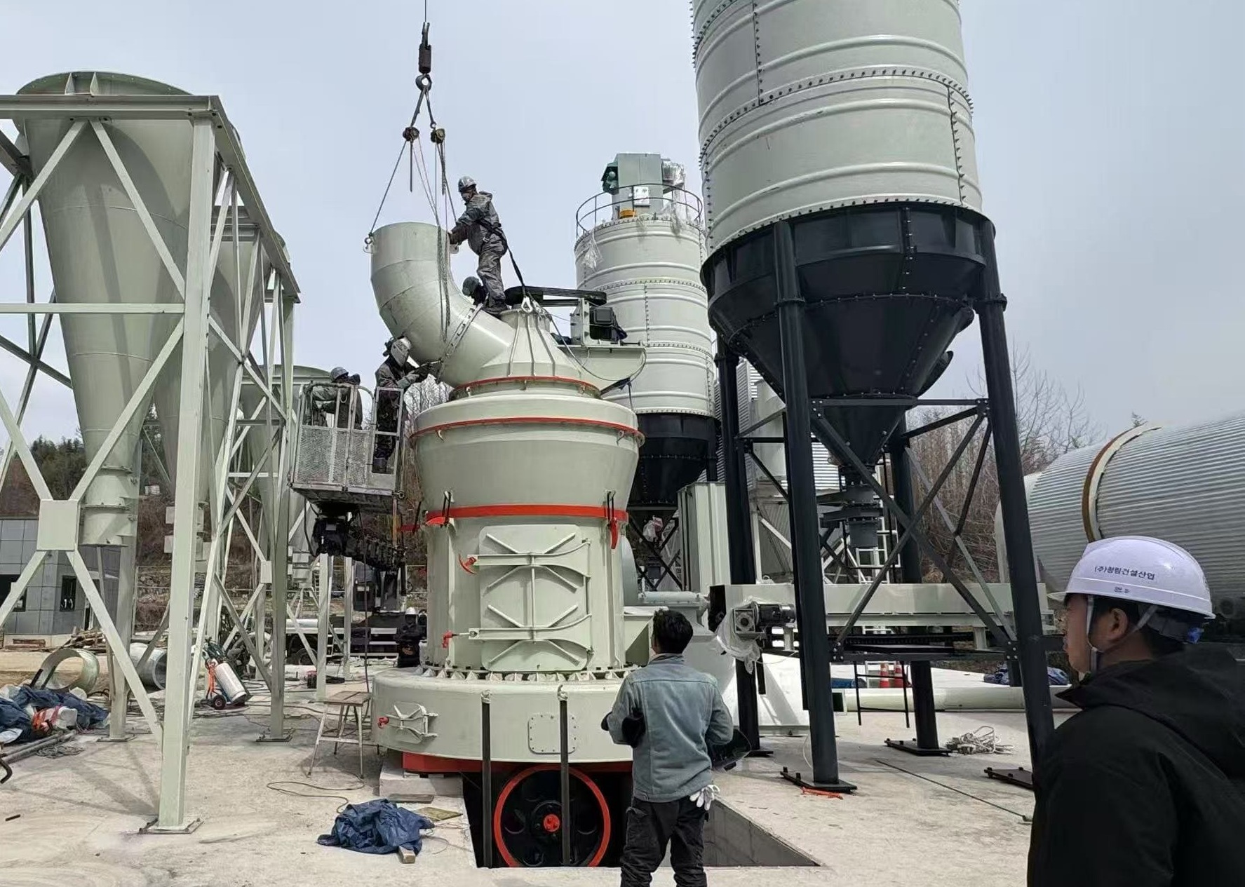 Installation of Dominican powder line