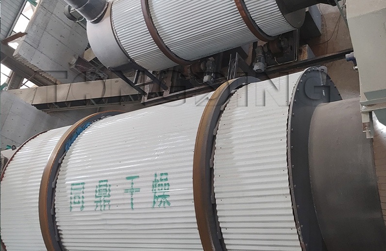 Quartz sand dryer